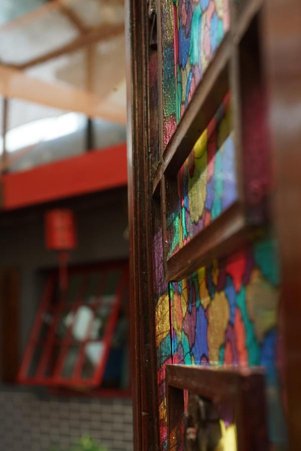 Beijing Yue Bin Ge Courtyard Hotel Exterior photo